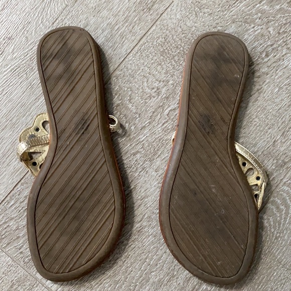 Nine West gold slippers - Picture 2 of 3